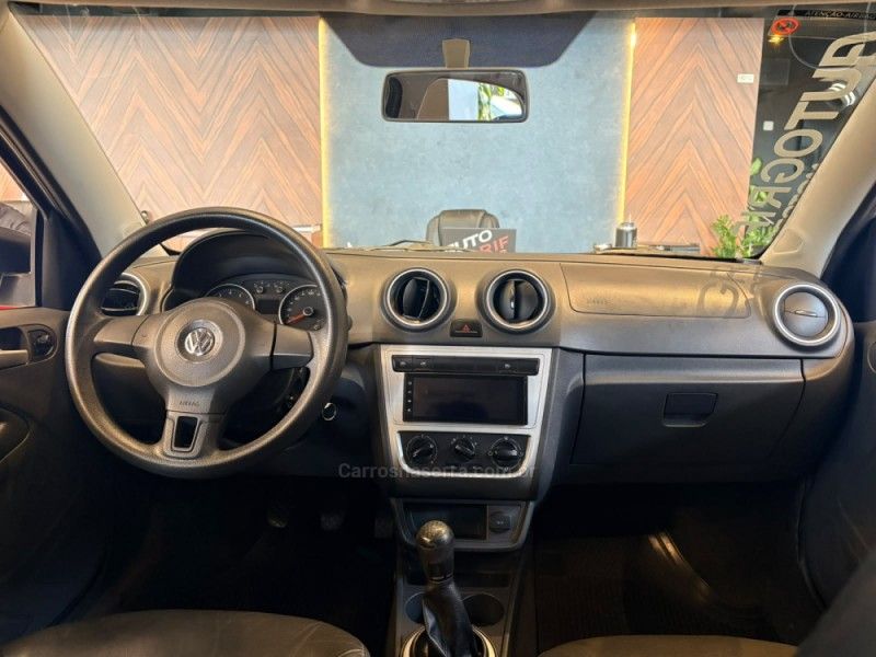 VOLKSWAGEN VOYAGE 1.6 MI TRENDLINE 8V 2016/2016 AUTOGRIF MOTORS CAMPO BOM / Carros no Vale VOLKSWAGEN VOYAGE 1.6 MI TRENDLINE 8V 2016/2016 AUTOGRIF MOTORS CAMPO BOM / Carros no Vale