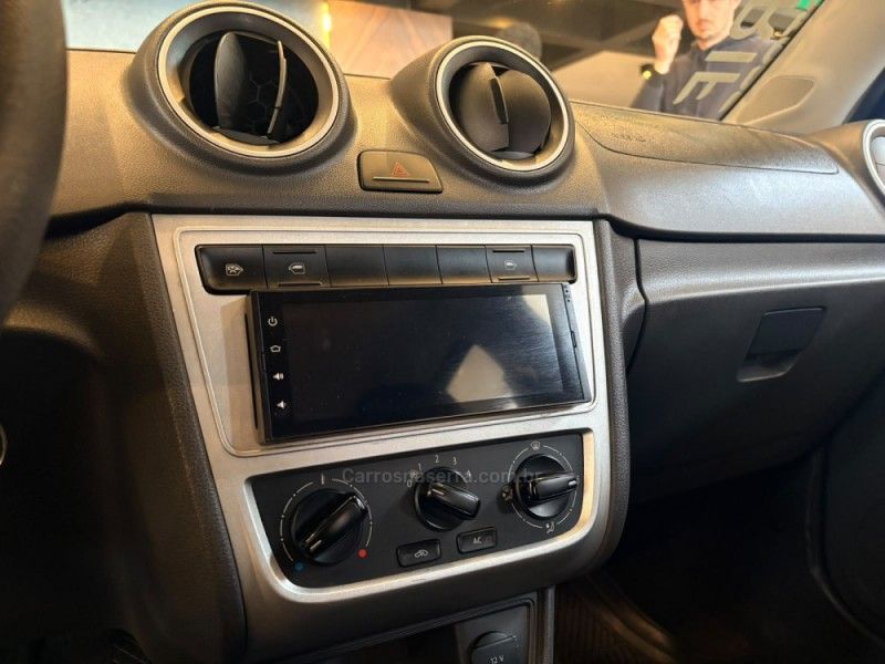 VOLKSWAGEN VOYAGE 1.6 MI TRENDLINE 8V 2016/2016 AUTOGRIF MOTORS CAMPO BOM / Carros no Vale VOLKSWAGEN VOYAGE 1.6 MI TRENDLINE 8V 2016/2016 AUTOGRIF MOTORS CAMPO BOM / Carros no Vale