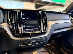 VOLVO XC60 2.0 T8 R DESIGN HYBRID 2020/2020 AUTOGRIF MOTORS CAMPO BOM / Carros no Vale