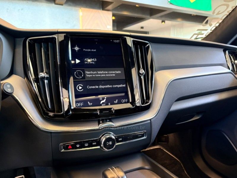 VOLVO XC60 2.0 T8 R DESIGN HYBRID 2020/2020 AUTOGRIF MOTORS CAMPO BOM / Carros no Vale VOLVO XC60 2.0 T8 R DESIGN HYBRID 2020/2020 AUTOGRIF MOTORS CAMPO BOM / Carros no Vale