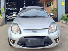 Ford Ka 1.0 8V/ 8V ST 3p 2013/2013 RENNER AUTOMÓVEIS LAJEADO / Carros no Vale