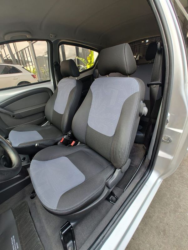 Ford Ka 1.0 8V/ 8V ST 3p 2013/2013 RENNER AUTOMÓVEIS LAJEADO / Carros no Vale Ford Ka 1.0 8V/ 8V ST 3p 2013/2013 RENNER AUTOMÓVEIS LAJEADO / Carros no Vale