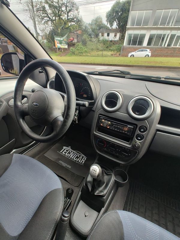 Ford Ka 1.0 8V/ 8V ST 3p 2013/2013 RENNER AUTOMÓVEIS LAJEADO / Carros no Vale Ford Ka 1.0 8V/ 8V ST 3p 2013/2013 RENNER AUTOMÓVEIS LAJEADO / Carros no Vale