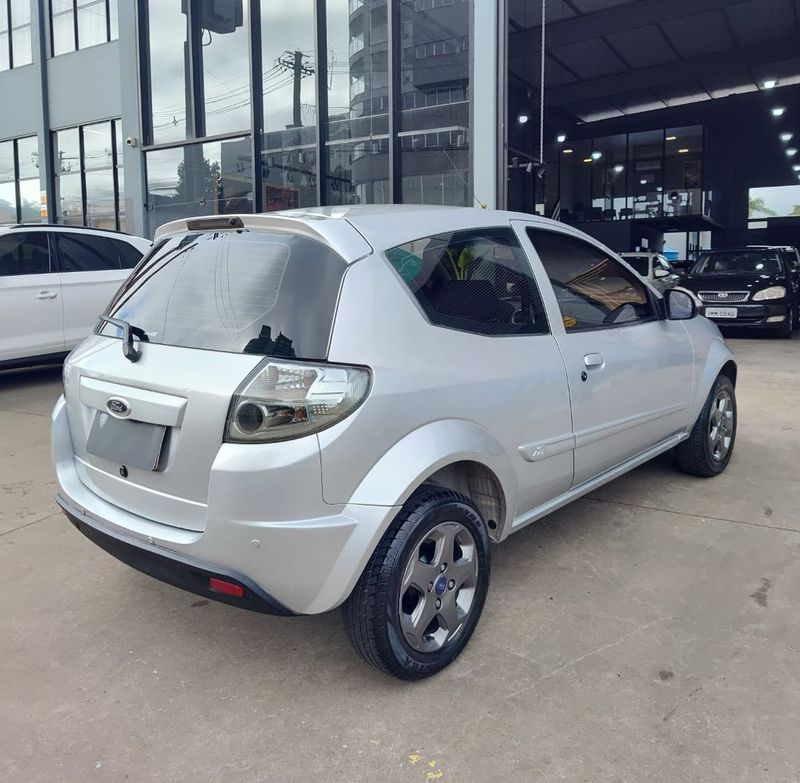 Ford Ka 1.0 8V/ 8V ST 3p 2013/2013 RENNER AUTOMÓVEIS LAJEADO / Carros no Vale Ford Ka 1.0 8V/ 8V ST 3p 2013/2013 RENNER AUTOMÓVEIS LAJEADO / Carros no Vale