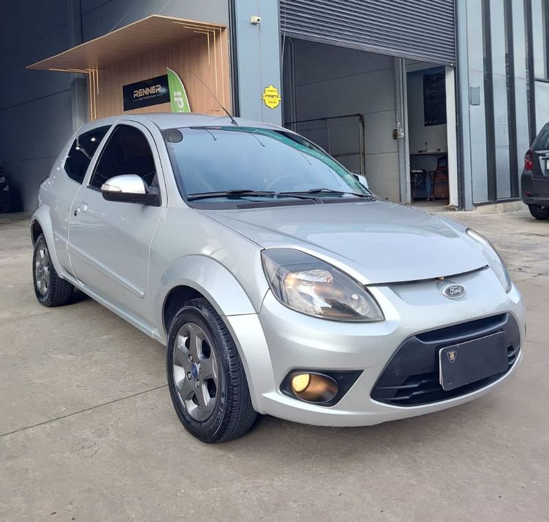 Ford Ka 1.0 8V/ 8V ST 3p 2013/2013 RENNER AUTOMÓVEIS LAJEADO / Carros no Vale Ford Ka 1.0 8V/ 8V ST 3p 2013/2013 RENNER AUTOMÓVEIS LAJEADO / Carros no Vale