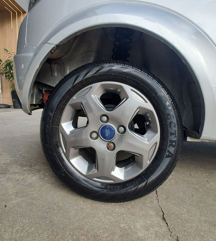 Ford Ka 1.0 8V/ 8V ST 3p 2013/2013 RENNER AUTOMÓVEIS LAJEADO / Carros no Vale Ford Ka 1.0 8V/ 8V ST 3p 2013/2013 RENNER AUTOMÓVEIS LAJEADO / Carros no Vale