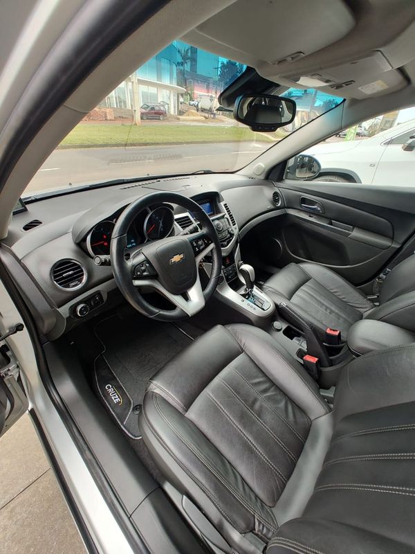CHEVROLET CRUZE LT 1.8 16V FlexPower 2016/2016 RENNER AUTOMÓVEIS LAJEADO / Carros no Vale CHEVROLET CRUZE LT 1.8 16V FlexPower 2016/2016 RENNER AUTOMÓVEIS LAJEADO / Carros no Vale