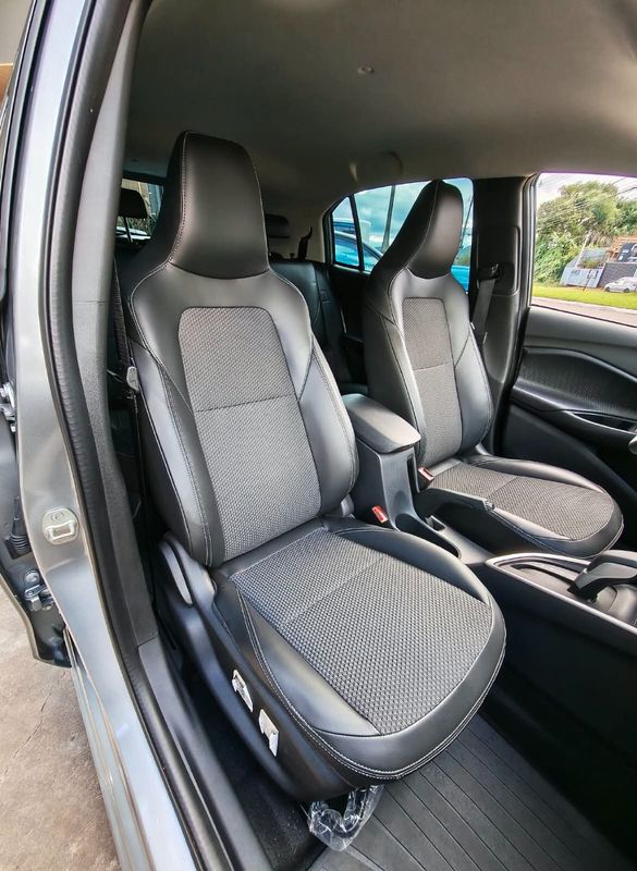 CHEVROLET ONIX HATCH LTZ 1.0 12V TB 2025/2025 RENNER AUTOMÓVEIS LAJEADO / Carros no Vale