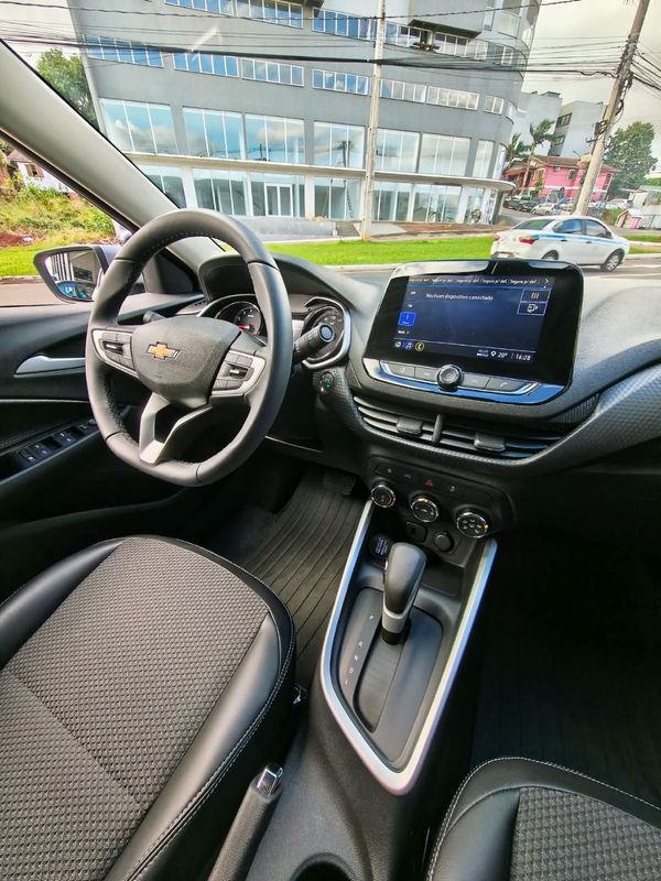 CHEVROLET ONIX HATCH LTZ 1.0 12V TB 2025/2025 RENNER AUTOMÓVEIS LAJEADO / Carros no Vale