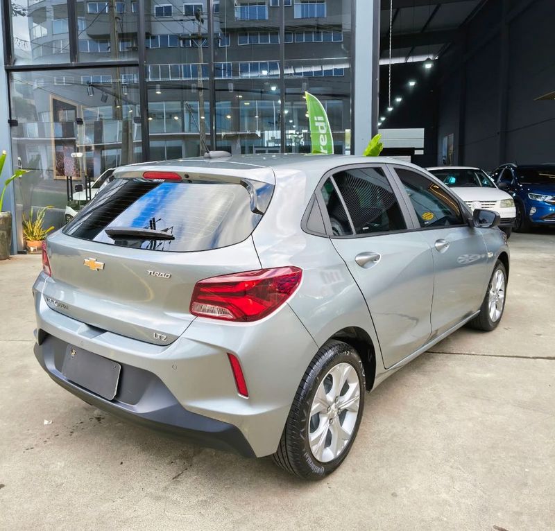 CHEVROLET ONIX HATCH LTZ 1.0 12V TB 2025/2025 RENNER AUTOMÓVEIS LAJEADO / Carros no Vale