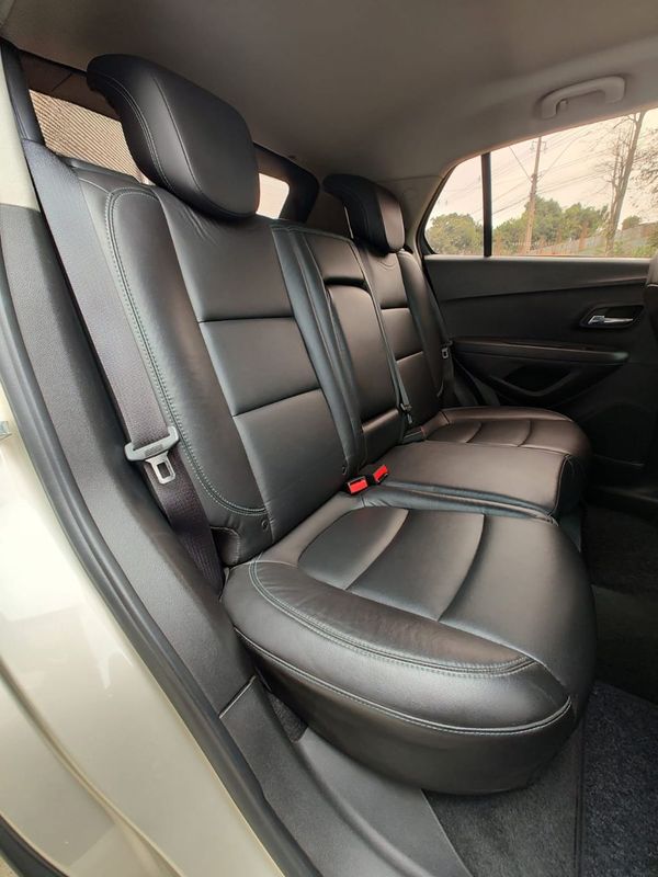 CHEVROLET TRACKER LTZ 1.8 16V 4×2 2015/2015 RENNER AUTOMÓVEIS LAJEADO / Carros no Vale