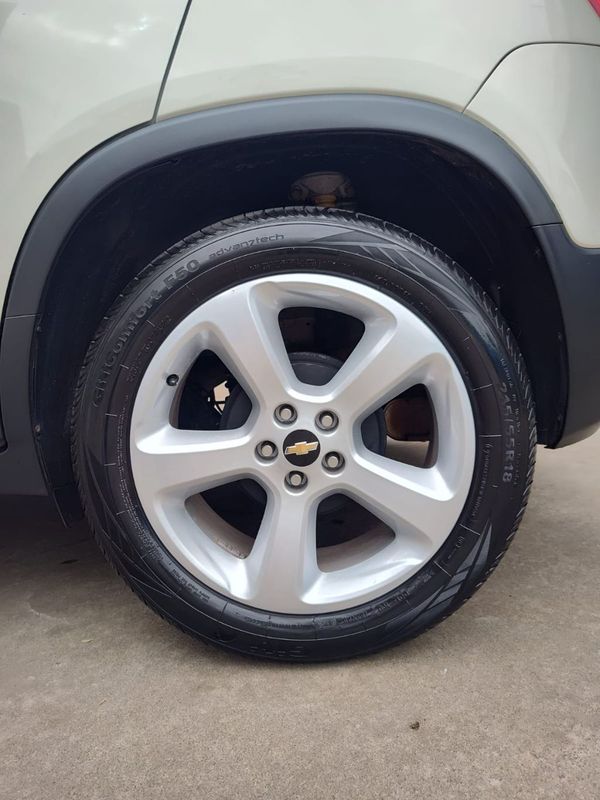 CHEVROLET TRACKER LTZ 1.8 16V 4×2 2015/2015 RENNER AUTOMÓVEIS LAJEADO / Carros no Vale