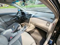 Toyota Corolla XEi 1.8/ 16V 2009/2010 RENNER AUTOMÓVEIS LAJEADO / Carros no Vale