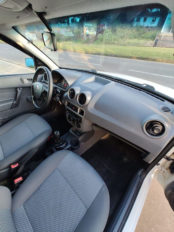 VOLKSWAGEN Gol City (Trend) 1.0 Mi Total 8V 2013/2014 RENNER AUTOMÓVEIS LAJEADO / Carros no Vale