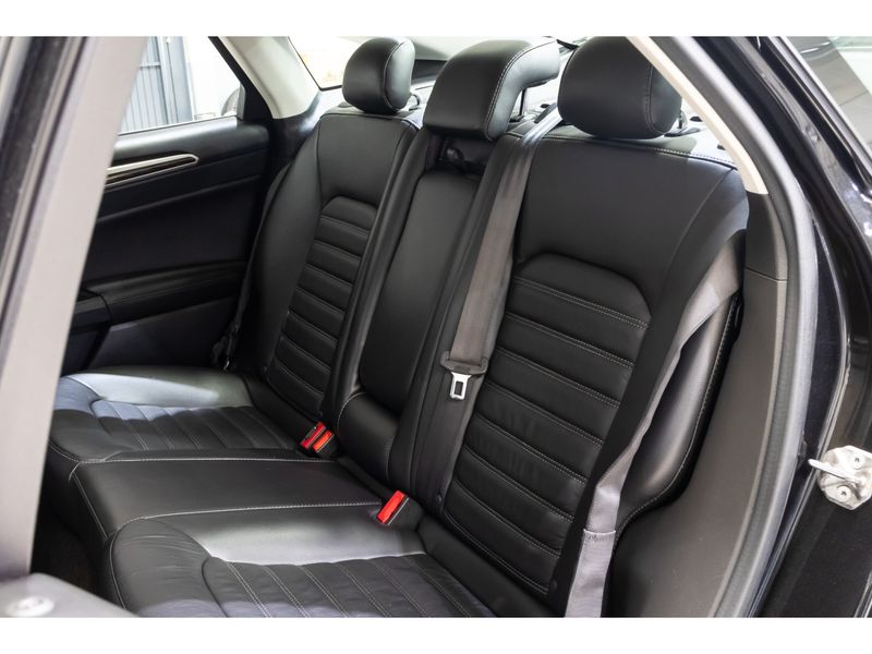 FORD FUSION 2.5 16V 2014/2015 PASTORE CAR COLLECTION BENTO GONÇALVES / Carros no Vale