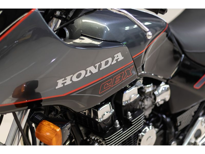 HONDA CBX 750 FOUR CBX 750 FOUR 1988/1988 PASTORE CAR COLLECTION BENTO GONÇALVES / Carros no Vale