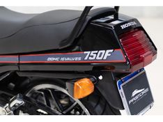 HONDA CBX 750 FOUR CBX 750 FOUR 1988/1988 PASTORE CAR COLLECTION BENTO GONÇALVES / Carros no Vale