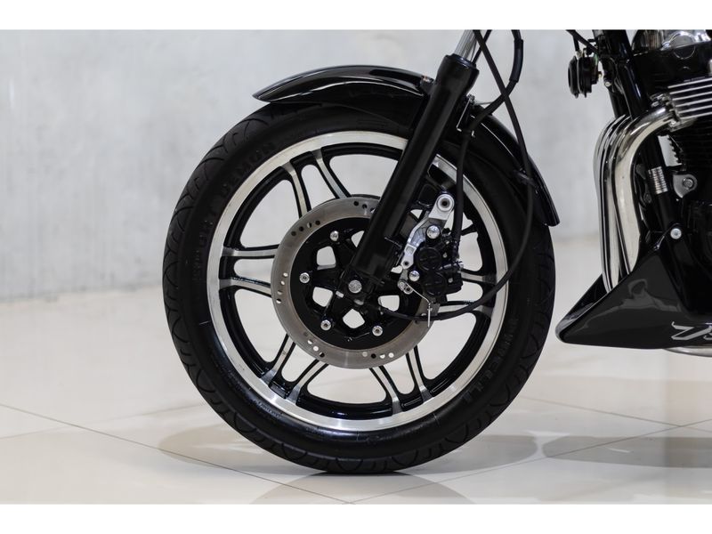 HONDA CBX 750 FOUR CBX 750 FOUR 1988/1988 PASTORE CAR COLLECTION BENTO GONÇALVES / Carros no Vale
