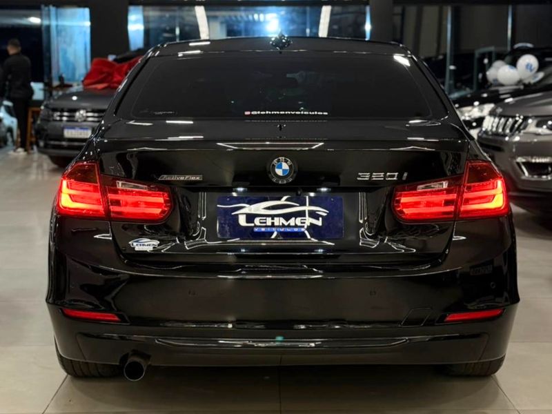 BMW 320i 2.0 16V TURBO ACTIVE 2015/2015 LEHMEN VEÍCULOS VENÂNCIO AIRES / Carros no Vale