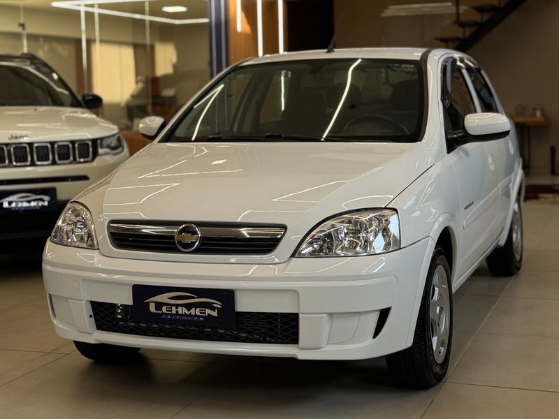 CHEVROLET CORSA 1.4 MPFI PREMIUM SEDAN 8V 2011/2012 LEHMEN VEÍCULOS VENÂNCIO AIRES / Carros no Vale