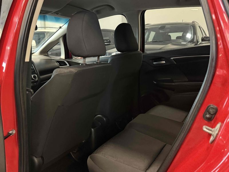 HONDA FIT 1.5 EX 16V 2015/2016 LEHMEN VEÍCULOS VENÂNCIO AIRES / Carros no Vale HONDA FIT 1.5 EX 16V 2015/2016 LEHMEN VEÍCULOS VENÂNCIO AIRES / Carros no Vale