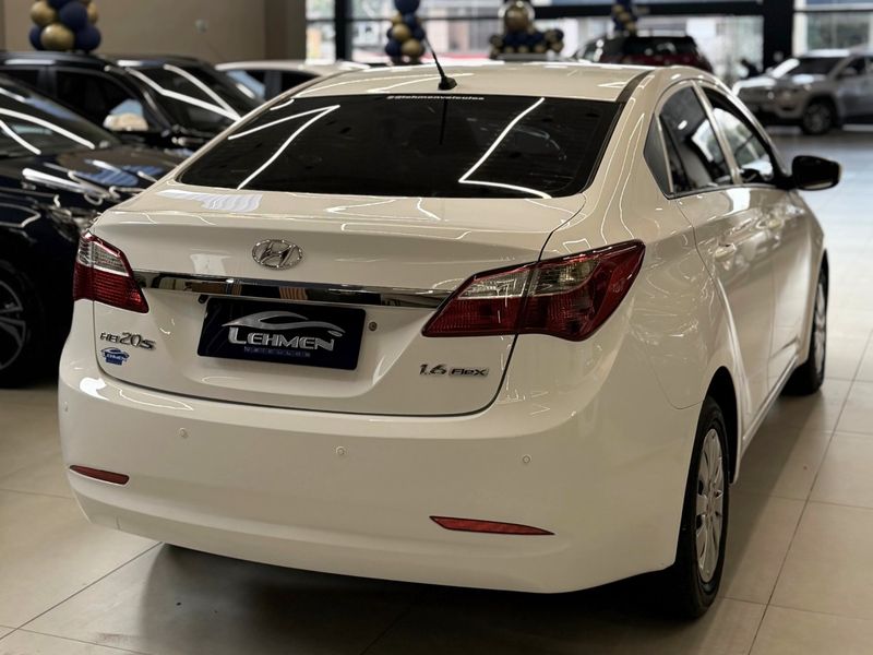 HYUNDAI HB20S 1.6 COMFORT STYLE 16V 2013/2014 LEHMEN VEÍCULOS VENÂNCIO AIRES / Carros no Vale