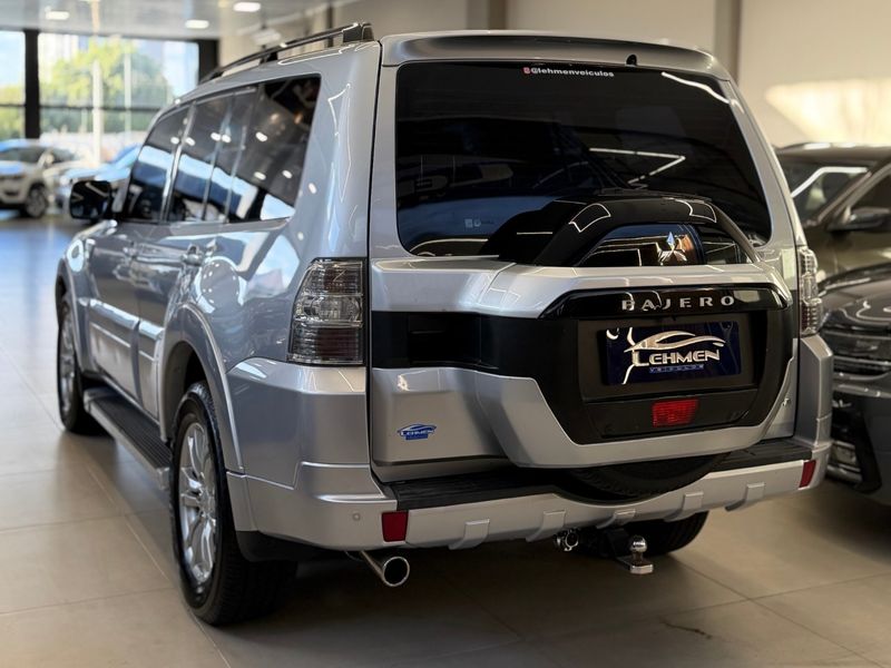 MITSUBISHI PAJERO FULL 3.2 HPE 4X4 16V TURBO INTERCOOLER 2014/2015 LEHMEN VEÍCULOS VENÂNCIO AIRES / Carros no Vale