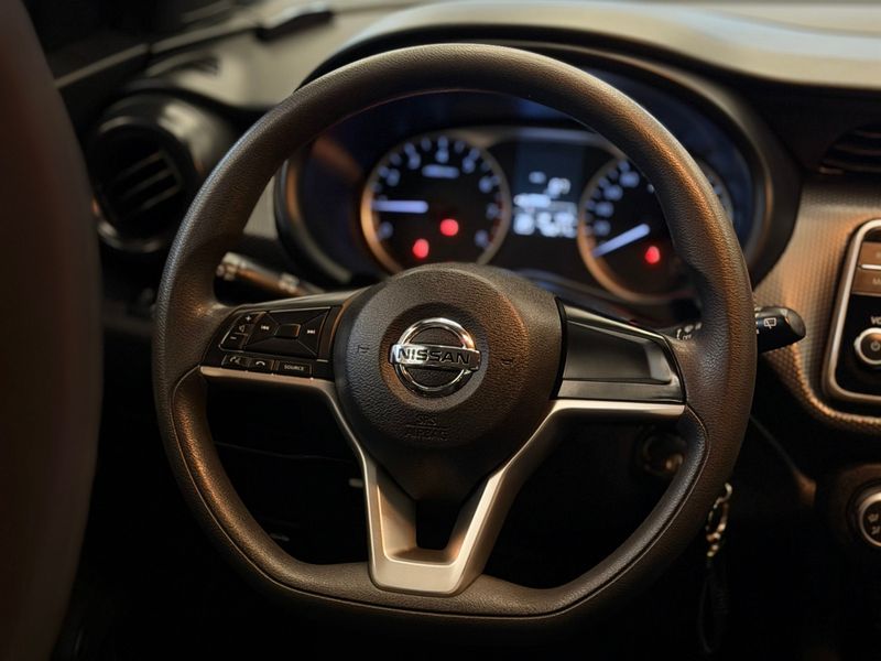 NISSAN KICKS 1.6 16V FLEXSTART S DIRECT XTRONIC 2018/2019 LEHMEN VEÍCULOS VENÂNCIO AIRES / Carros no Vale