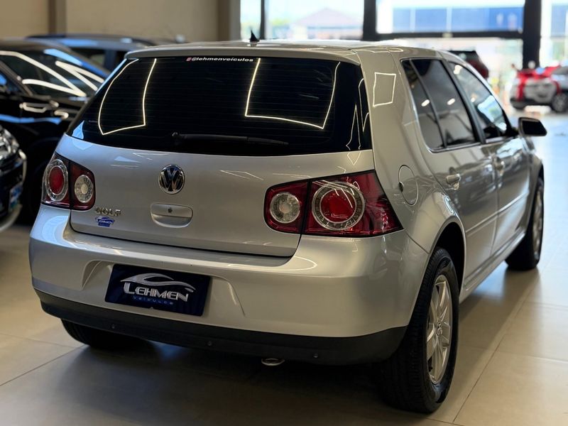 VOLKSWAGEN GOLF 1.6 MI 8V 2009/2010 LEHMEN VEÍCULOS VENÂNCIO AIRES / Carros no Vale