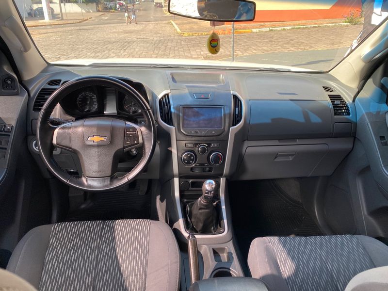 Chevrolet S-10 Cab Dupla Lt 4×2 2.5l Flexpower 2014/2014 NECO TOLATI VEÍCULOS VENÂNCIO AIRES / Carros no Vale Chevrolet S-10 Cab Dupla Lt 4×2 2.5l Flexpower 2014/2014 NECO TOLATI VEÍCULOS VENÂNCIO AIRES / Carros no Vale
