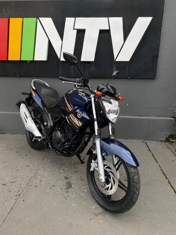 Yamaha Fazer 250 Blueflex 2014/2014 NECO TOLATI VEÍCULOS VENÂNCIO AIRES / Carros no Vale