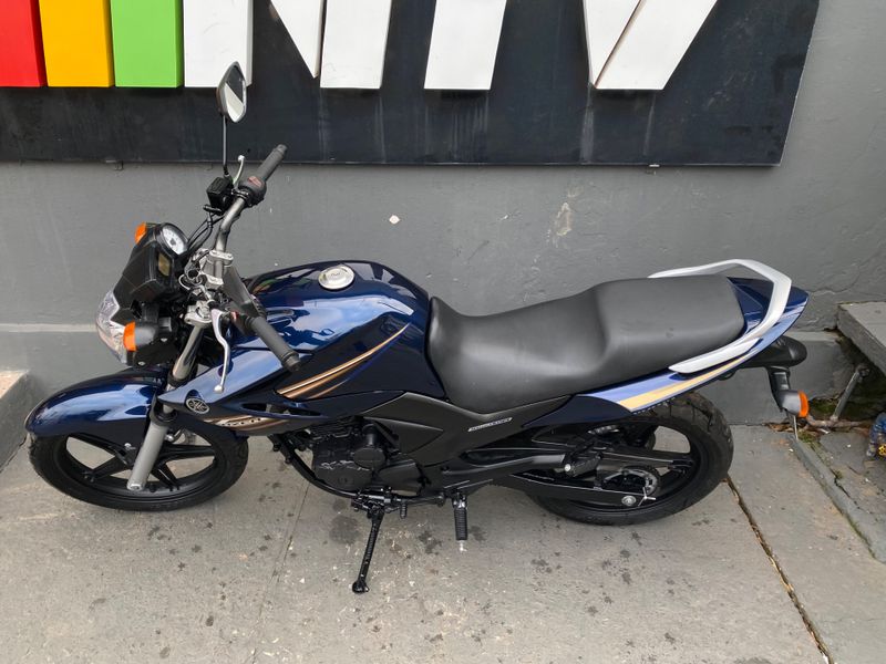 Yamaha Fazer 250 Blueflex 2014/2014 NECO TOLATI VEÍCULOS VENÂNCIO AIRES / Carros no Vale