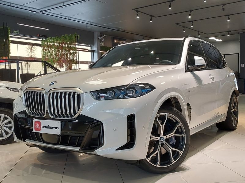 BMW X5 3.0 I6 TURBO HÍBRIDO XDRIVE50E M SPORT AUTOMÁTICO 2025/2025 BETIOLO NOVOS E SEMINOVOS LAJEADO / Carros no Vale