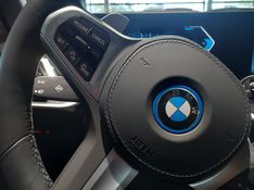 BMW X5 3.0 I6 TURBO HÍBRIDO XDRIVE50E M SPORT AUTOMÁTICO 2025/2025 BETIOLO NOVOS E SEMINOVOS LAJEADO / Carros no Vale