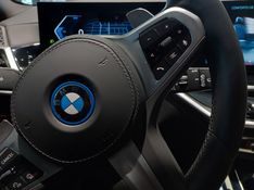 BMW X5 3.0 I6 TURBO HÍBRIDO XDRIVE50E M SPORT AUTOMÁTICO 2025/2025 BETIOLO NOVOS E SEMINOVOS LAJEADO / Carros no Vale