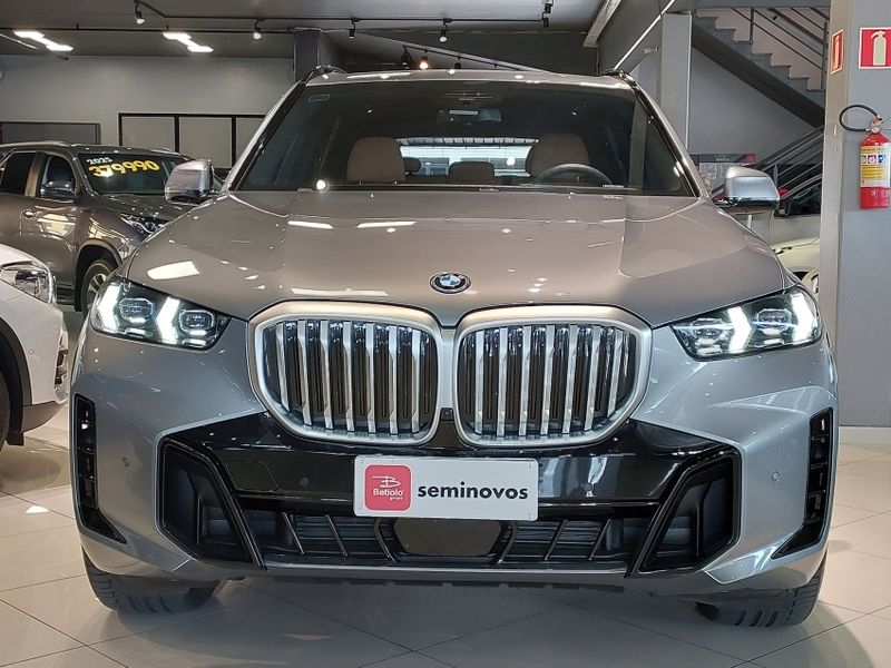 BMW X5 3.0 I6 TURBO HÍBRIDO XDRIVE50E M SPORT AUTOMÁTICO 2025/2025 BETIOLO NOVOS E SEMINOVOS LAJEADO / Carros no Vale
