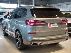 BMW X5 3.0 I6 TURBO HÍBRIDO XDRIVE50E M SPORT AUTOMÁTICO 2025/2025 BETIOLO NOVOS E SEMINOVOS LAJEADO / Carros no Vale