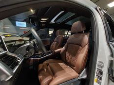 BMW X5 3.0 I6 TURBO HÍBRIDO XDRIVE50E M SPORT AUTOMÁTICO 2025/2025 BETIOLO NOVOS E SEMINOVOS LAJEADO / Carros no Vale