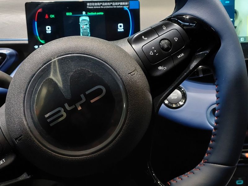 BYD DOLPHIN MINI 38 KW ELÉTRICO GS 2026/2027 BETIOLO NOVOS E SEMINOVOS LAJEADO / Carros no Vale
