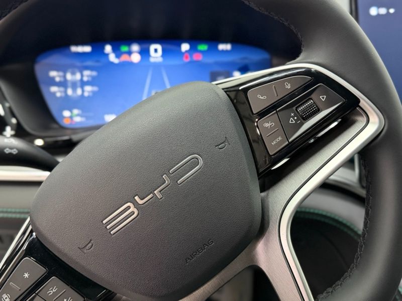 BYD SONG PLUS 1.5 DM-I TURBO HÍBRIDO AUTOMÁTICO 2026/2027 BETIOLO NOVOS E SEMINOVOS LAJEADO / Carros no Vale