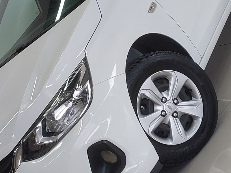 Chevrolet ONIX 1.0 FLEX MANUAL 2024/2025 BETIOLO NOVOS E SEMINOVOS LAJEADO / Carros no Vale