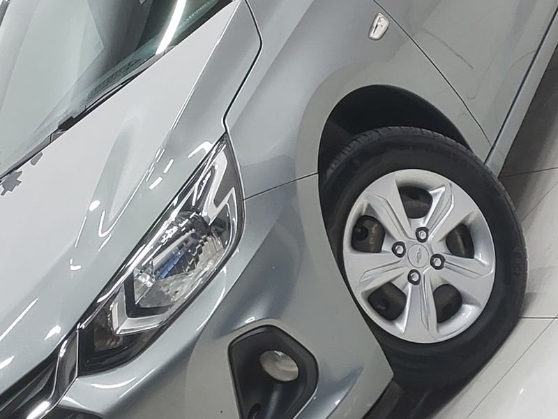 Chevrolet ONIX 1.0 FLEX MANUAL 2024/2025 BETIOLO NOVOS E SEMINOVOS LAJEADO / Carros no Vale Chevrolet ONIX 1.0 FLEX MANUAL 2024/2025 BETIOLO NOVOS E SEMINOVOS LAJEADO / Carros no Vale