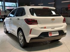 Chevrolet ONIX 1.0 FLEX MANUAL 2023/2024 BETIOLO NOVOS E SEMINOVOS LAJEADO / Carros no Vale