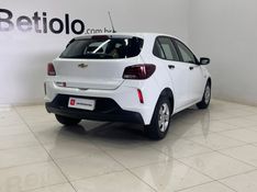 Chevrolet ONIX 1.0 FLEX MANUAL 2024/2025 BETIOLO NOVOS E SEMINOVOS LAJEADO / Carros no Vale