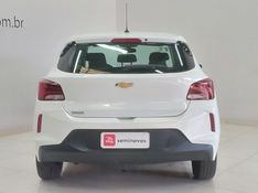 Chevrolet ONIX 1.0 FLEX MANUAL 2024/2025 BETIOLO NOVOS E SEMINOVOS LAJEADO / Carros no Vale