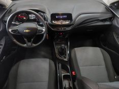 Chevrolet ONIX 1.0 FLEX MANUAL 2024/2025 BETIOLO NOVOS E SEMINOVOS LAJEADO / Carros no Vale