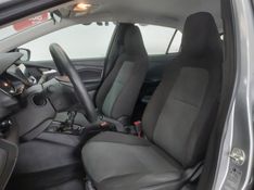 Chevrolet ONIX 1.0 FLEX MANUAL 2024/2025 BETIOLO NOVOS E SEMINOVOS LAJEADO / Carros no Vale