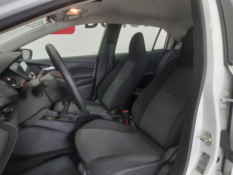 Chevrolet ONIX 1.0 FLEX MANUAL 2024/2025 BETIOLO NOVOS E SEMINOVOS LAJEADO / Carros no Vale