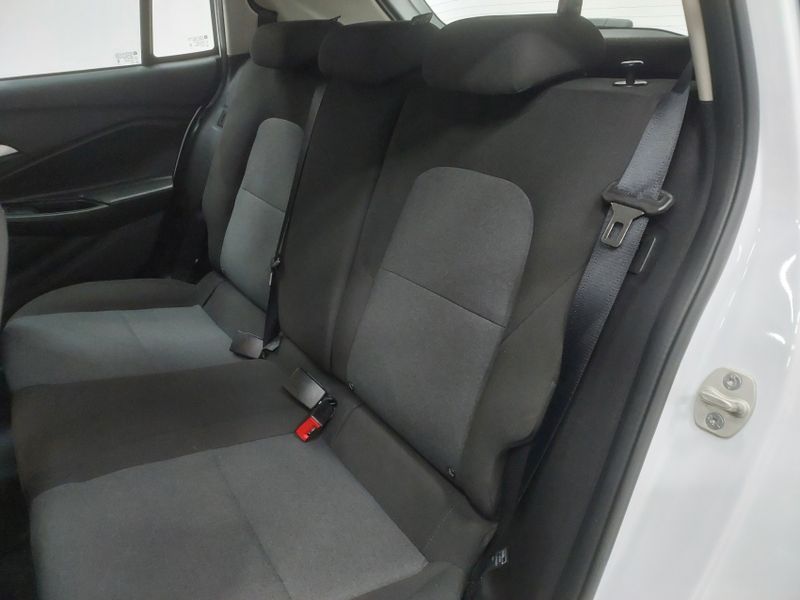 Chevrolet ONIX 1.0 FLEX MANUAL 2023/2024 BETIOLO NOVOS E SEMINOVOS LAJEADO / Carros no Vale Chevrolet ONIX 1.0 FLEX MANUAL 2023/2024 BETIOLO NOVOS E SEMINOVOS LAJEADO / Carros no Vale