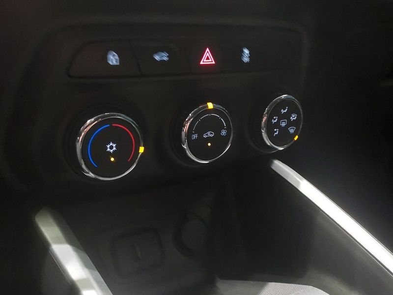 Chevrolet ONIX 1.0 TURBO FLEX LT MANUAL 2024/2025 BETIOLO NOVOS E SEMINOVOS LAJEADO / Carros no Vale